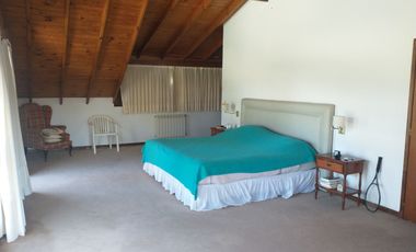 Excelente Casa 2 Plantas en Las Praderas de Lujan