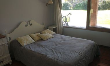 Excelente Casa 2 Plantas en Las Praderas de Lujan