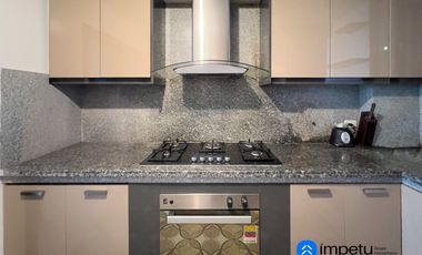 En venta casa rentera con local comercial y cuatro departamentos