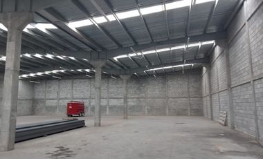BODEGA 1350M2