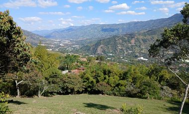 Venta hermoso Lote, vereda La Veta, Copacabana, Antioquia.