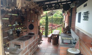 Venta hermosa Casa Finca, Sabaneta Copacabana, Antioquia.