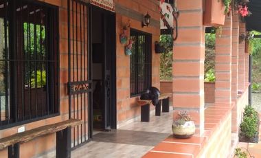 Venta hermosa Casa Finca, Sabaneta Copacabana, Antioquia.