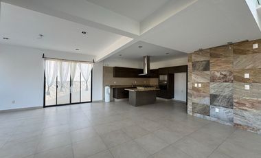 CASA EN RENTA LOMAS DEL MOLINO