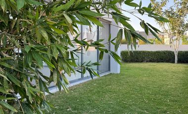 CASA EN RENTA LOMAS DEL MOLINO