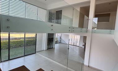 CASA EN RENTA LOMAS DEL MOLINO