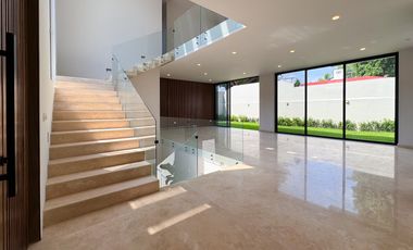 Casa De Lujo Nueva Con Alberca En Renta Zona Colomos Providencia Guadalajara