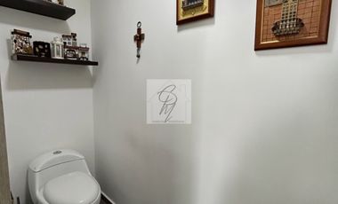 CASA EN VENTA LOS CHILLOS, AV. ILALO 3 DORMITORIOS