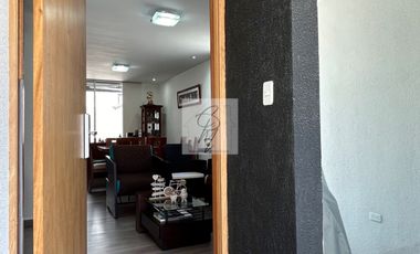 CASA EN VENTA LOS CHILLOS, AV. ILALO 3 DORMITORIOS