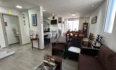 CASA EN VENTA LOS CHILLOS, AV. ILALO 3 DORMITORIOS