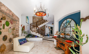 PRECIOSA CASA DE RECUPERACIÓN BANCARIA EN VENTA EN PUERTO VALLARTA, JAL.