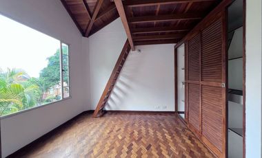 Casa en arriendo,  Loma Del Esobero, Poblado, Medellin