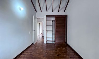 Casa en arriendo,  Loma Del Esobero, Poblado, Medellin