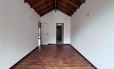 Casa en arriendo,  Loma Del Esobero, Poblado, Medellin