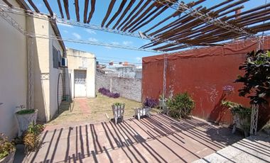 AMPLIA CASA EN VENTA ZONA CENTRO DE PARANA