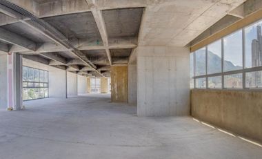 Torre 7 24 - Oficinas en Arriendo