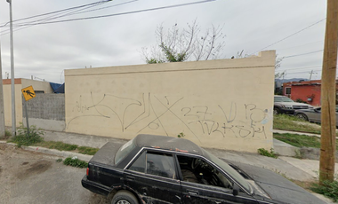 Casa En Remate Bancario En C. De Los Bustamante, Paseo Del Norte, Salinas Victoria, N.l. (60% Descuento, Excelente Plusvalía) SK12