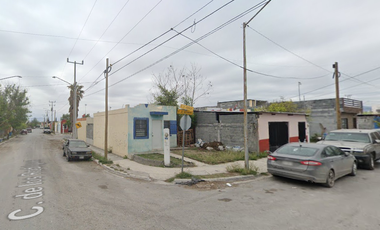 Casa En Remate Bancario En C. De Los Bustamante, Paseo Del Norte, Salinas Victoria, N.l. (60% Descuento, Excelente Plusvalía) SK12