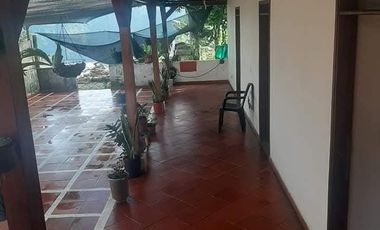 SE VENDE O PERMUTA FINCA  POR MENOR VALOR EN ARMERO GUAYABAL