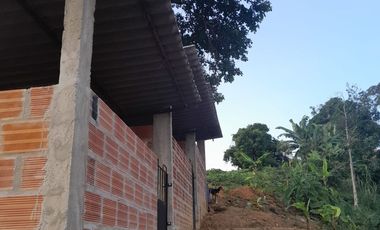 SE VENDE O PERMUTA FINCA  POR MENOR VALOR EN ARMERO GUAYABAL