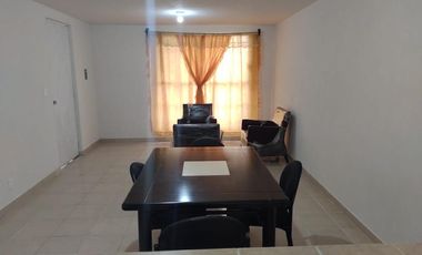 “CASA  EN RENTA, AMUEBLADA EN UN NIVEL 