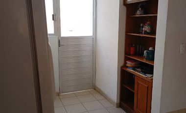 “CASA  EN RENTA, AMUEBLADA EN UN NIVEL 