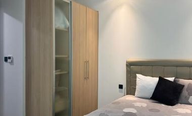 For rent The Peak Residence Sudirman 2+1 BR 159 sqm