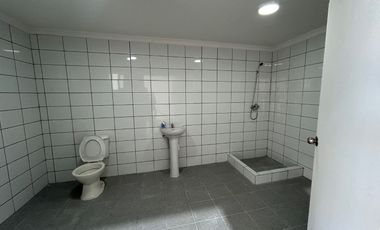Bodega con oficinas en arriendo Concepción