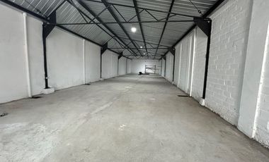 Bodega con oficinas en arriendo Concepción