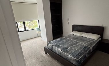 Arriendo suite con balcón amoblado