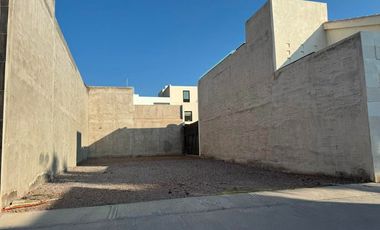 Terreno en venta en Aguascalientes, zona La Querencia 175m2