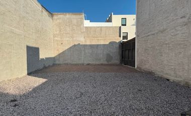 Terreno en venta en Aguascalientes, zona La Querencia 175m2