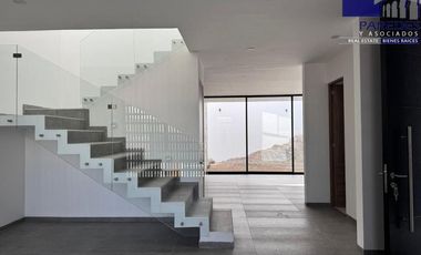 C102 Casa nueva en Venta Frac Privado LomAlta Tres Marias