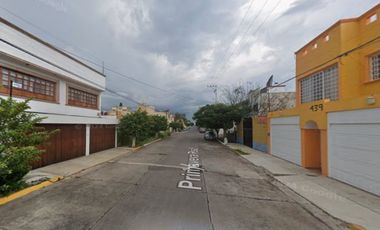 Casa en Recuperación Bancaria, Jardines de San Joaquín, Zamora, Michoacán