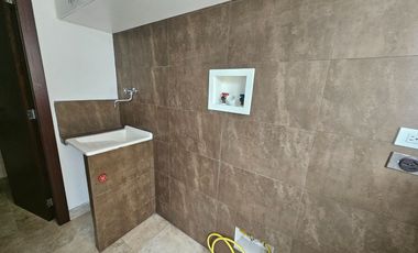 Cumbaya, Sector Colegio Menor, Moderna Casa, Conjunto Privado