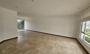 Cumbaya, Sector Colegio Menor, Moderna Casa, Conjunto Privado