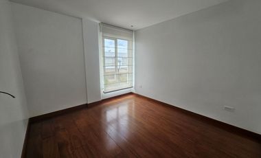 Cumbaya, Sector Colegio Menor, Moderna Casa, Conjunto Privado