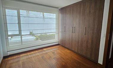 Cumbaya, Sector Colegio Menor, Moderna Casa, Conjunto Privado