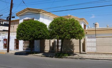Venta Casa Residencia Col. Vista Hermosa Monterrey