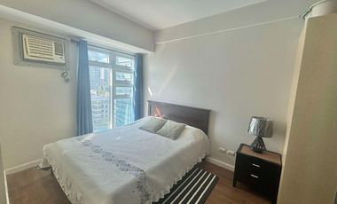 FOR RENT - Neat & Chic 1Bedroom in Solinea Tower 1 with Parking. Just across Ayala Mall-Cebu City.