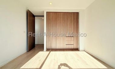 Santa Fe Juriquilla - RENTA. Departamento semiamueblado de 3 recámaras