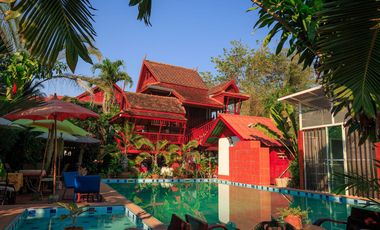 Vacation home for sale, 2-storey teak gold, in the village, near international school, only 500 meters.