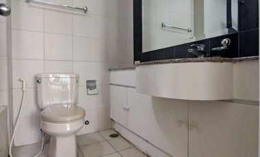 Astoria Plaza Hotel 113 sqm 2 bedroom furnished unit, 1 parking for rent