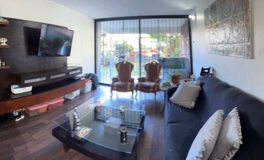 Departamento se vende Primer Piso Tomás Moooro, con Jardín , Piscina y quincho