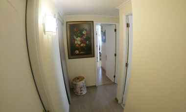 Oportunidad Unica: Hermoso depto. en Av Las Condes, a pasos de Av La Dehesa
