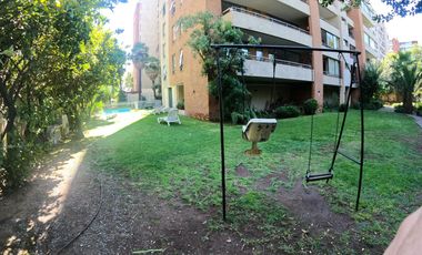 Oportunidad Unica: Hermoso depto. en Av Las Condes, a pasos de Av La Dehesa