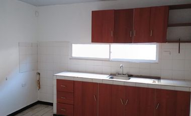 CASA EN BELLAVISTA ARRIENDO