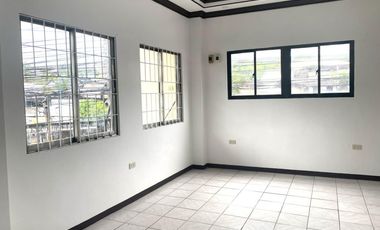 Two Bedrooms Apartment with Loft in Consolacion