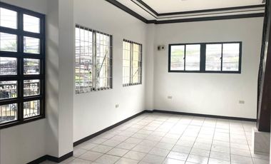 Two Bedrooms Apartment with Loft in Consolacion
