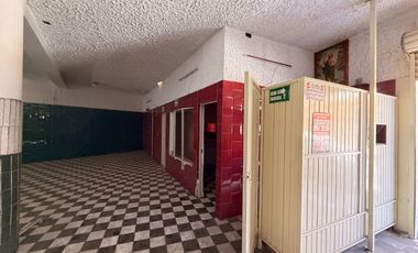 Bodega en Venta a unos metros de José Gálvez con Área de Recepción.